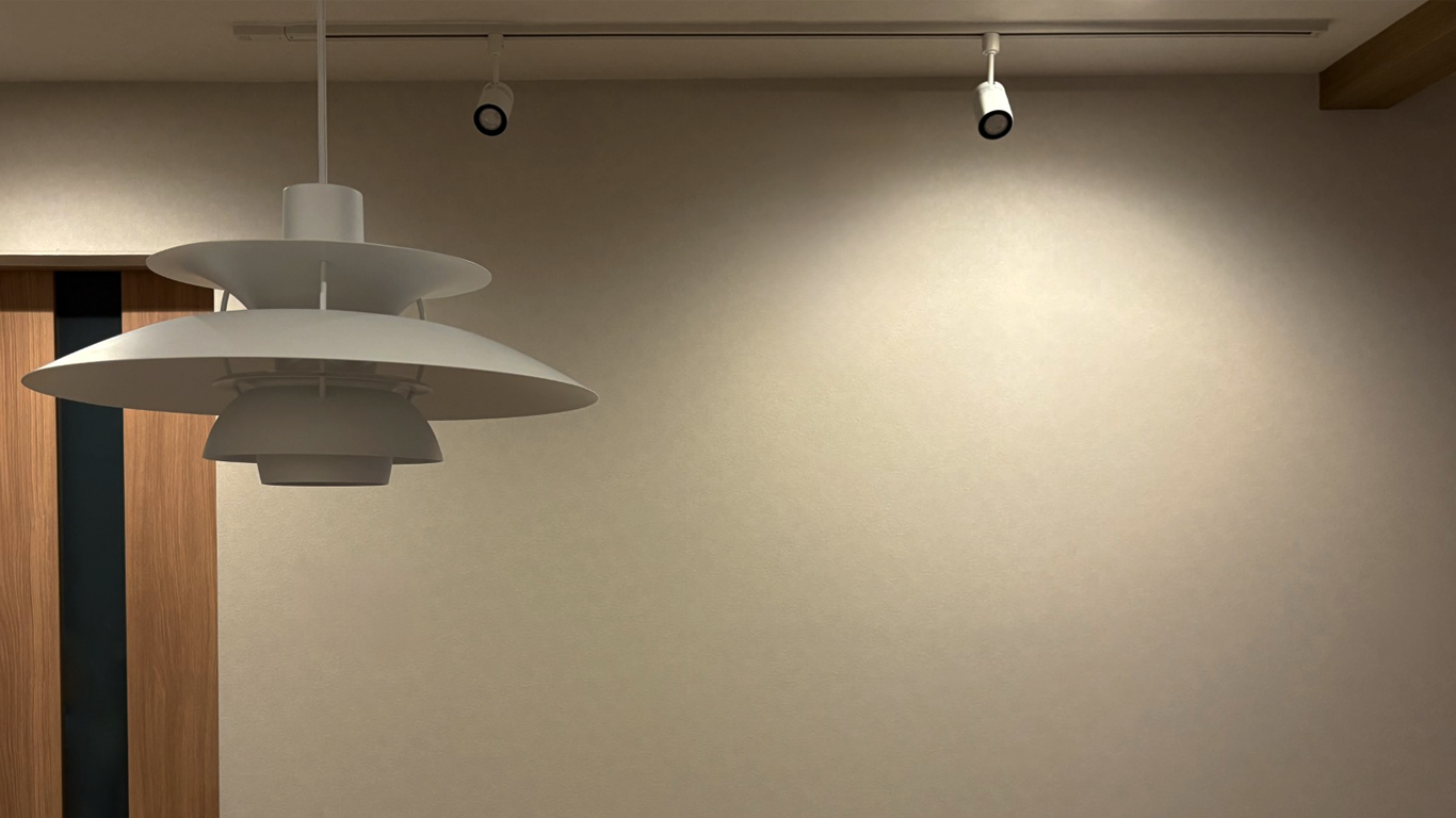 (��)�a���H���X�@���Ɍ��ɒO�s�b�V�z�E���t�H�[���E���m�x�E�X�܉���